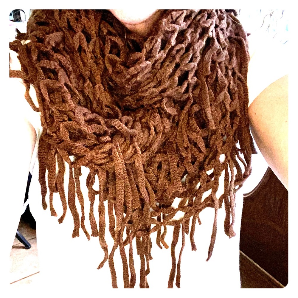 Net Infiniti fringe scarf FREE